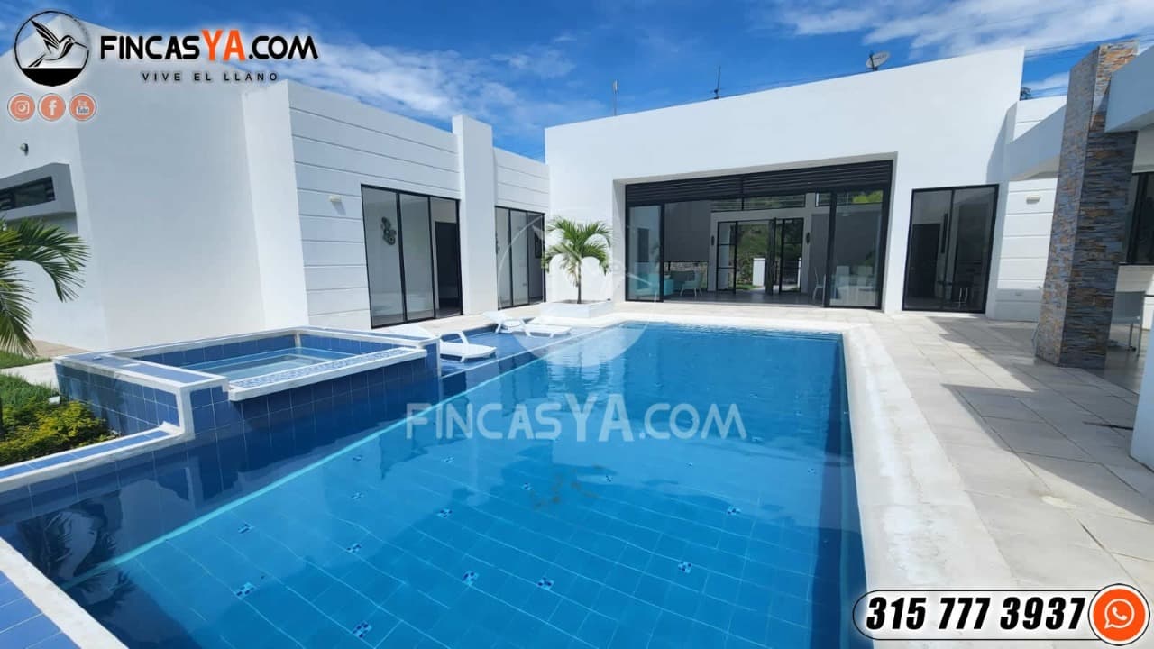 Carmen Apicala Villa Imperio