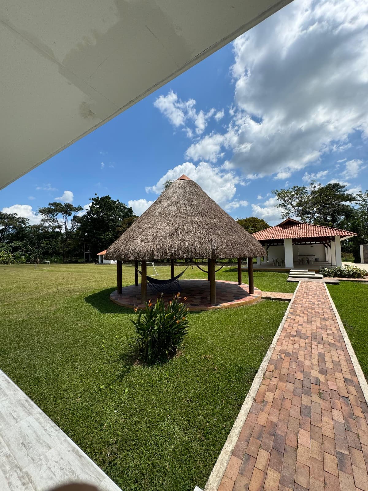 Restrepo Quinta Herrera Delux - Imagen 3